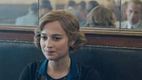 image de The Danish Girl - EXTRAIT VOST "Rencontre au bar"