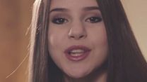 image de Robinson Crusoe - CLIP "The World Belongs To Us de Marina Kaye"