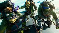 image de Ninja Turtles 2 - EXTRAIT VOST "Saut en parachute" 