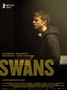 Affiche de Swans, film à voir en streaming sur Pygargue