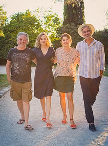 Affiche de Amis d'enfance, film à voir en streaming sur Pygargue