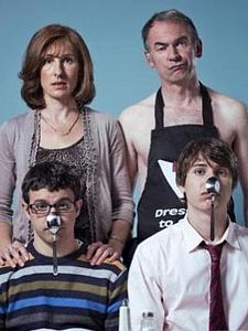 poster de la série Friday Night Dinner Saison 6