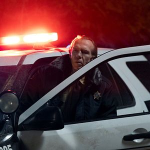 Photo The Strangers - Chapter 3