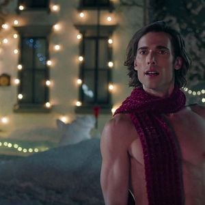 Photo Dustin Milligan