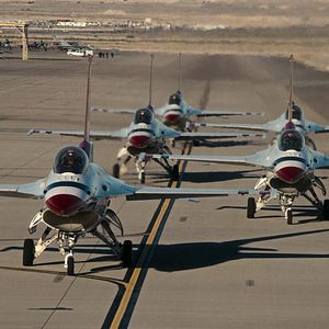 Photo Les Thunderbirds : Élite de l'US Air Force
