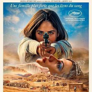 Photo Le Mystérieux regard du flamant rose