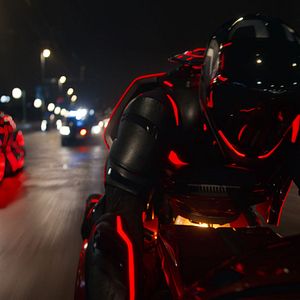 Photo Tron: Ares