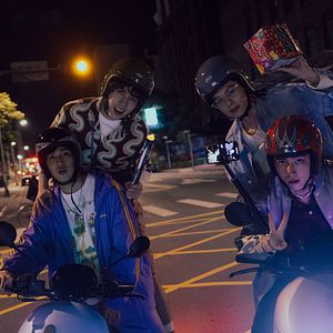 Photo Million-Follower Detective