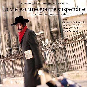 Photo La Vie est une goutte suspendue