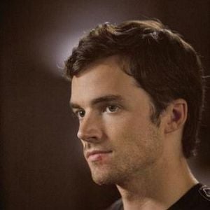 Photo Ian Harding