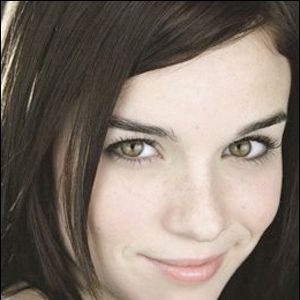 Photo Renee Felice Smith