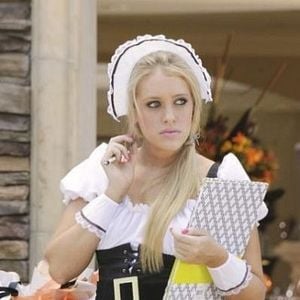 Photo Carly Chaikin