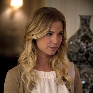 Photo Emily VanCamp