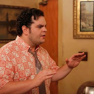 Photo Josh Gad