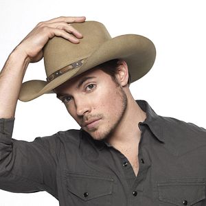 Photo Josh Henderson