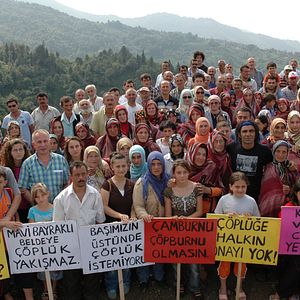 Photo Polluting Paradise