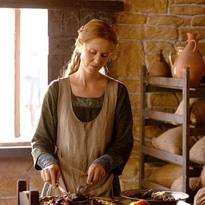 Photo Les Piliers de la Terre : Un monde sans fin