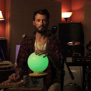 Photo Dustin Guy Defa