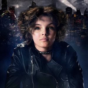 Photo Camren Bicondova