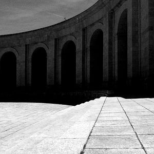 Photo Vers Madrid - The Burning Bright