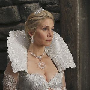 Photo Elizabeth Mitchell