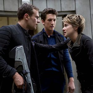 Photo Theo James