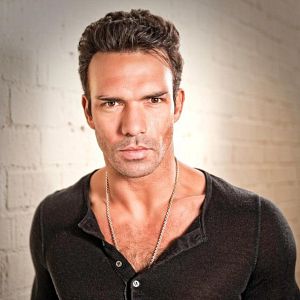 Photo Darren Shahlavi