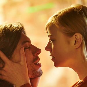 Photo The Beautiful Lie