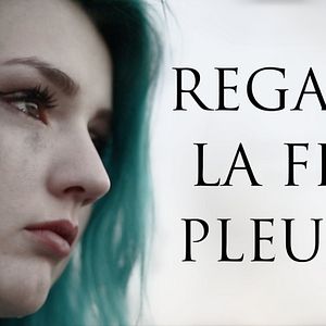 Photo Regarde la fille pleurer