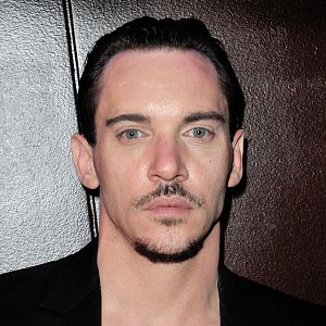 Photo Jonathan Rhys Meyers
