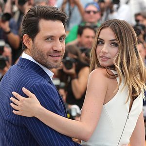 Photo Hands Of Stone