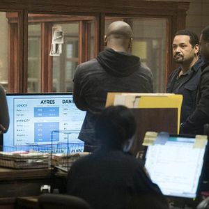 Photo Shades of Blue : une flic entre deux feux