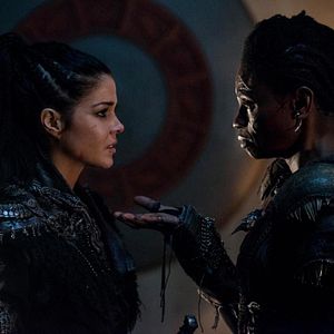 Photo Marie Avgeropoulos