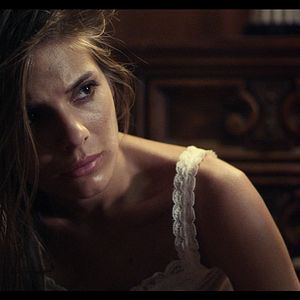 Photo Caitlin Stasey