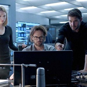 Photo Billy Burke, James Wolk, Kristen Connolly