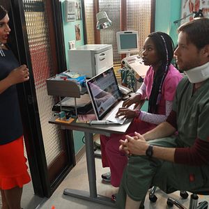 Photo Ike Barinholtz