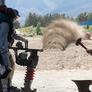 Photo Tremors 6: A Cold Day In Hell