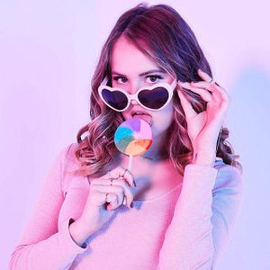Photo Debby Ryan