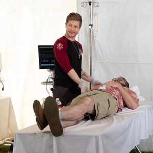 Photo Matt Czuchry