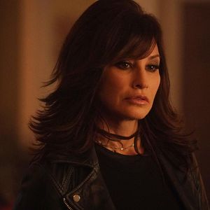 Photo Gina Gershon