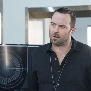 Photo Sullivan Stapleton