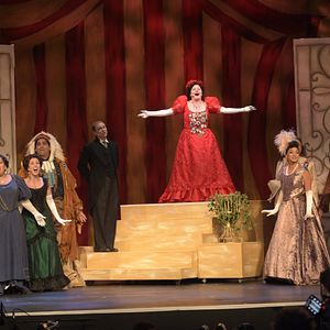 Photo Sous les feux de la rampe