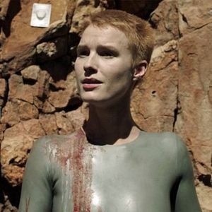 Photo Raised By Wolves (2020)