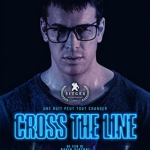 Photo Cross the Line
