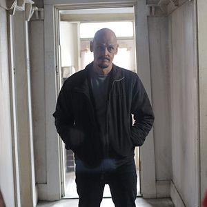 Photo Mr. Inbetween