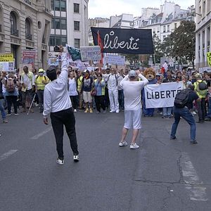 Photo Liberté - Blouses blanches