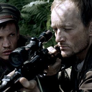 Photo Generation War