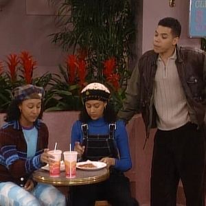 Photo Sister, Sister