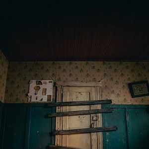 Photo Shut In