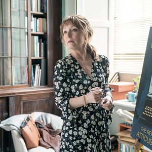 Photo Lesley Manville